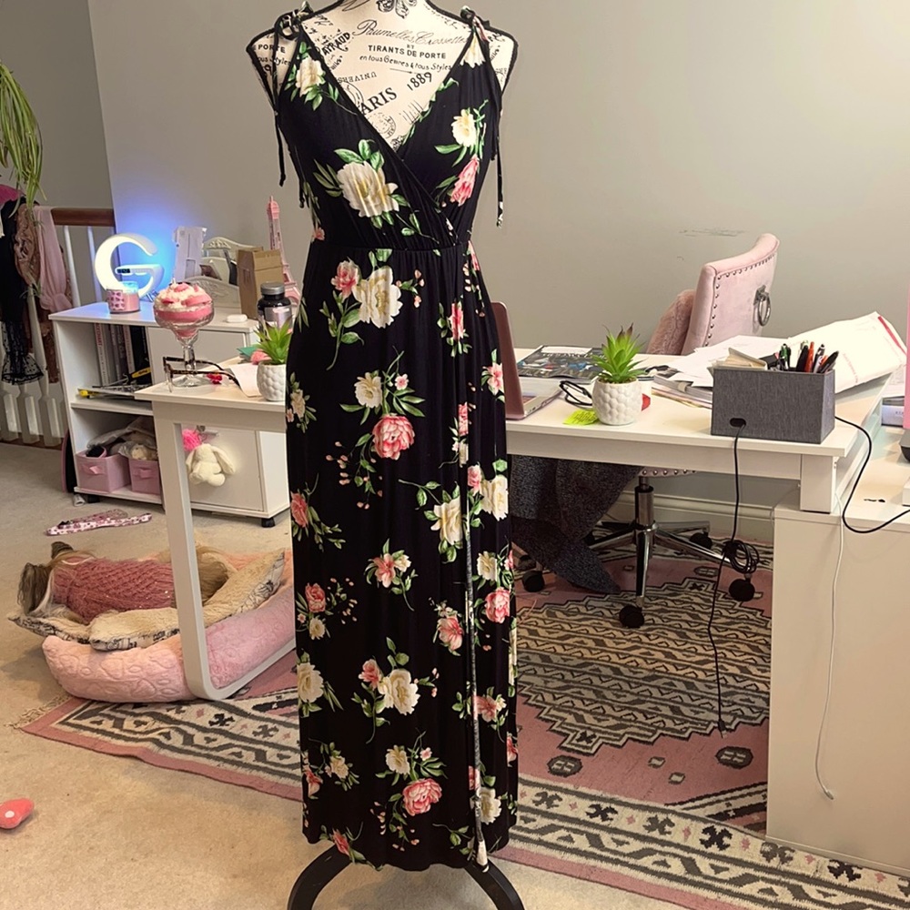 Soprano Long Flower Print Sun Dtess